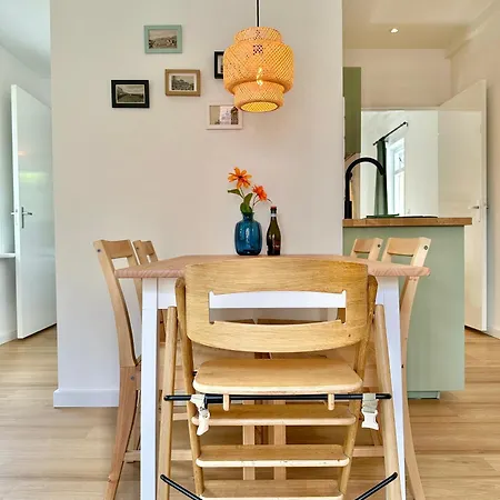 게스트하우스 Modern Free Parking 잔드보르트